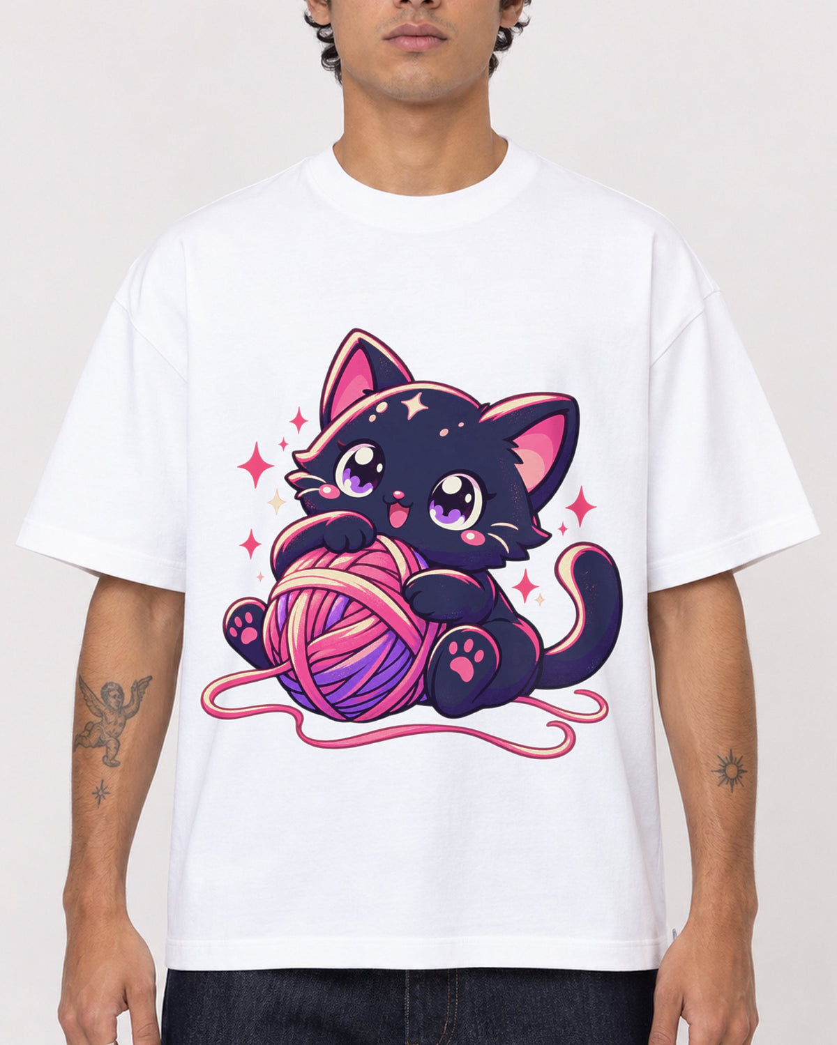 Mockup Boxy Heavyweight Tee White male close-up 06