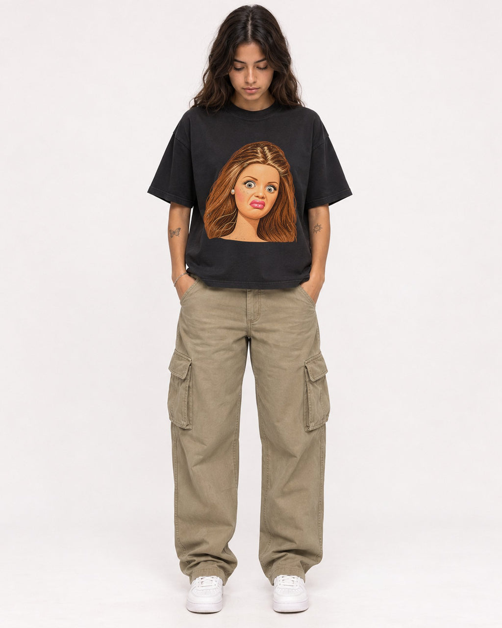 Mockup Boxy Heavyweight Tee Black female full-body 06