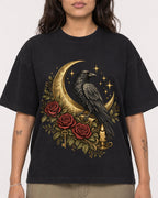 Mockup Boxy Heavyweight Tee Black female close-up 06