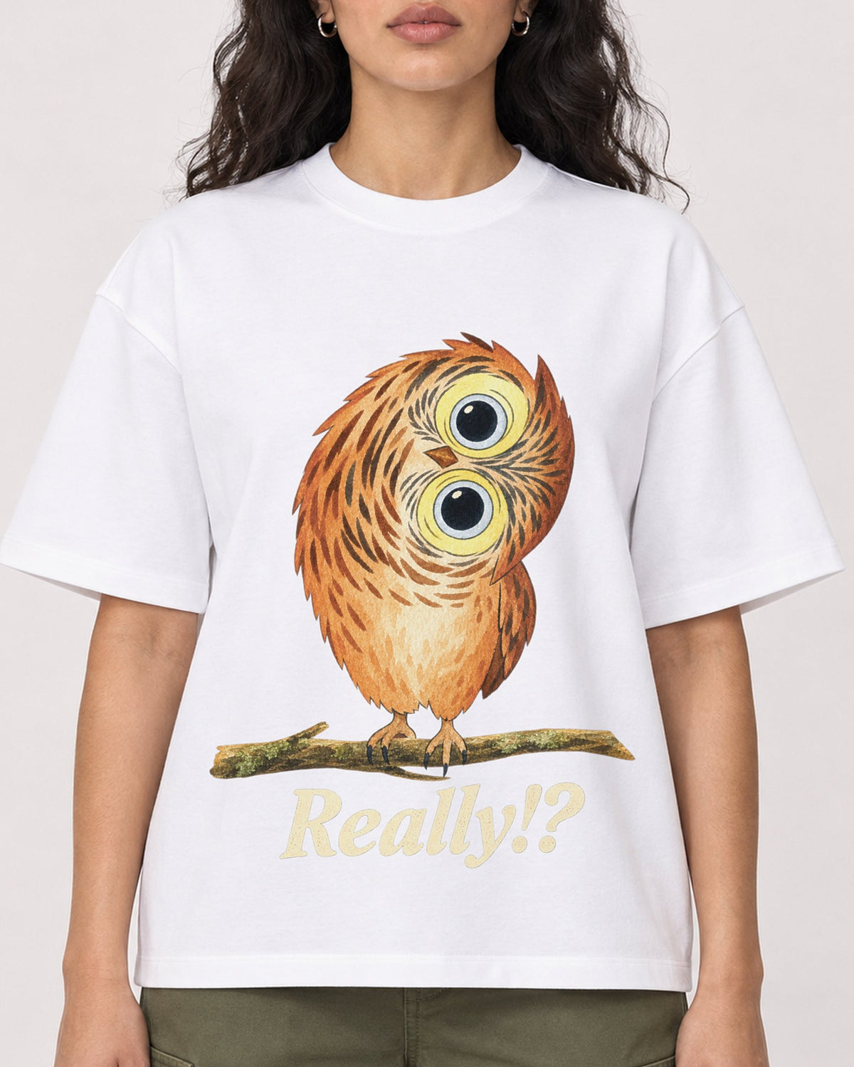Mockup Boxy Heavyweight Tee White female close-up 07