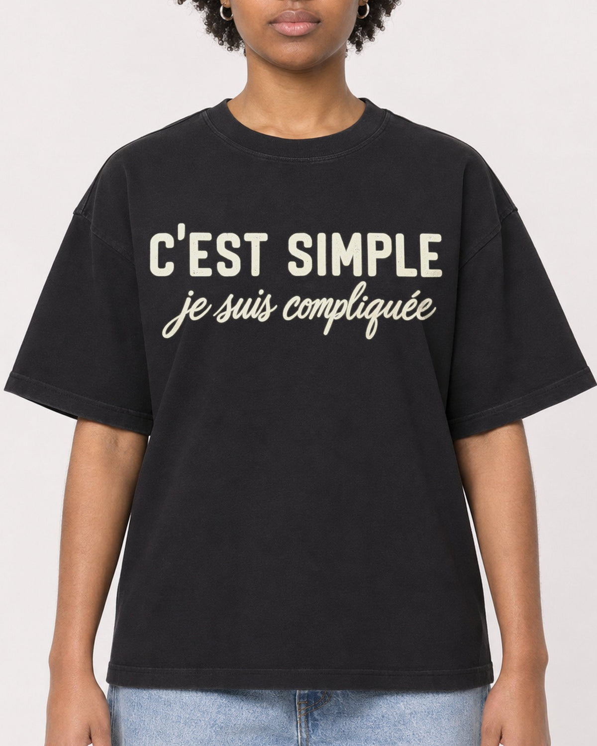 Mockup Boxy Heavyweight Tee Black female close-up 35