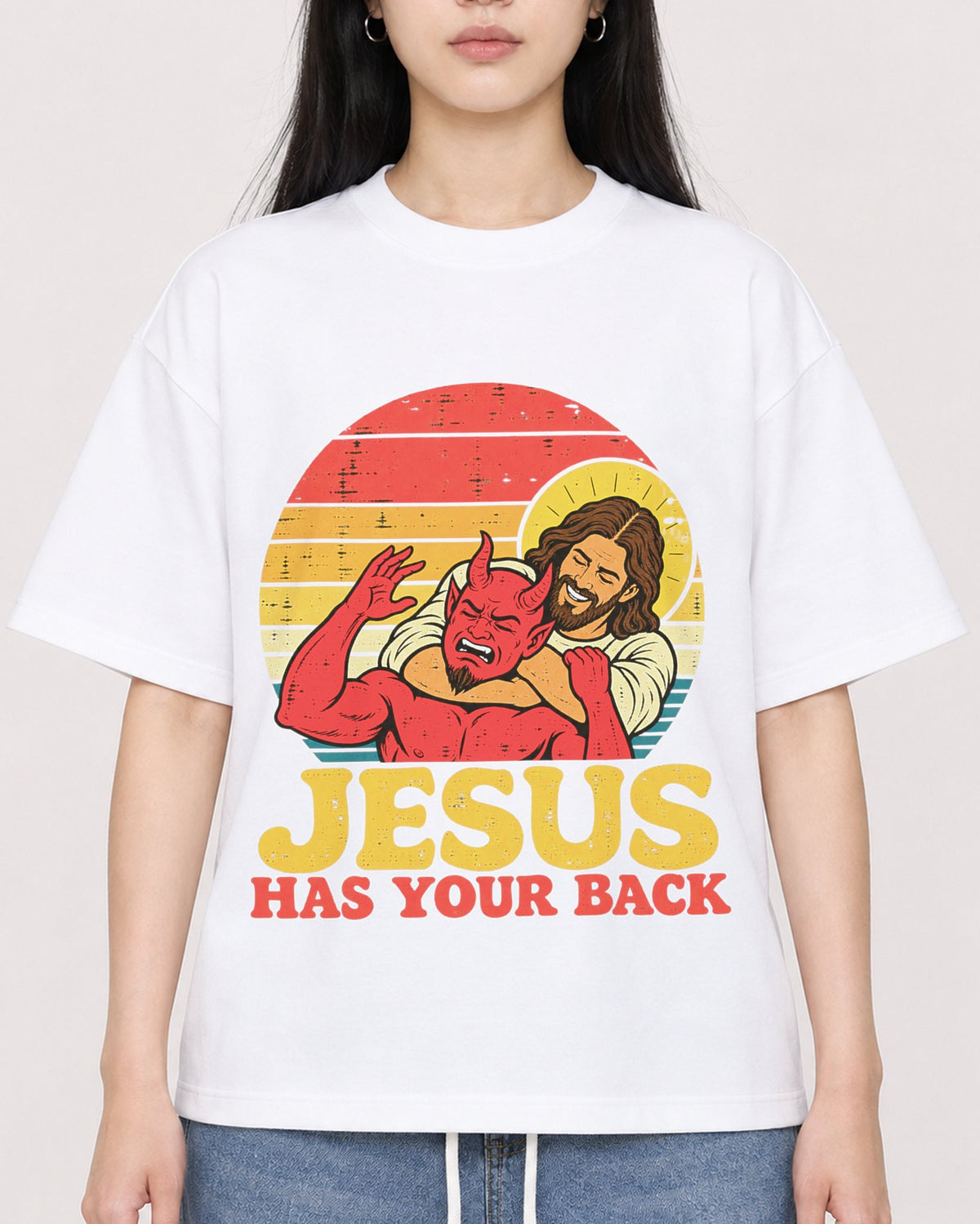 Mockup Boxy Heavyweight Tee White female close-up 01
