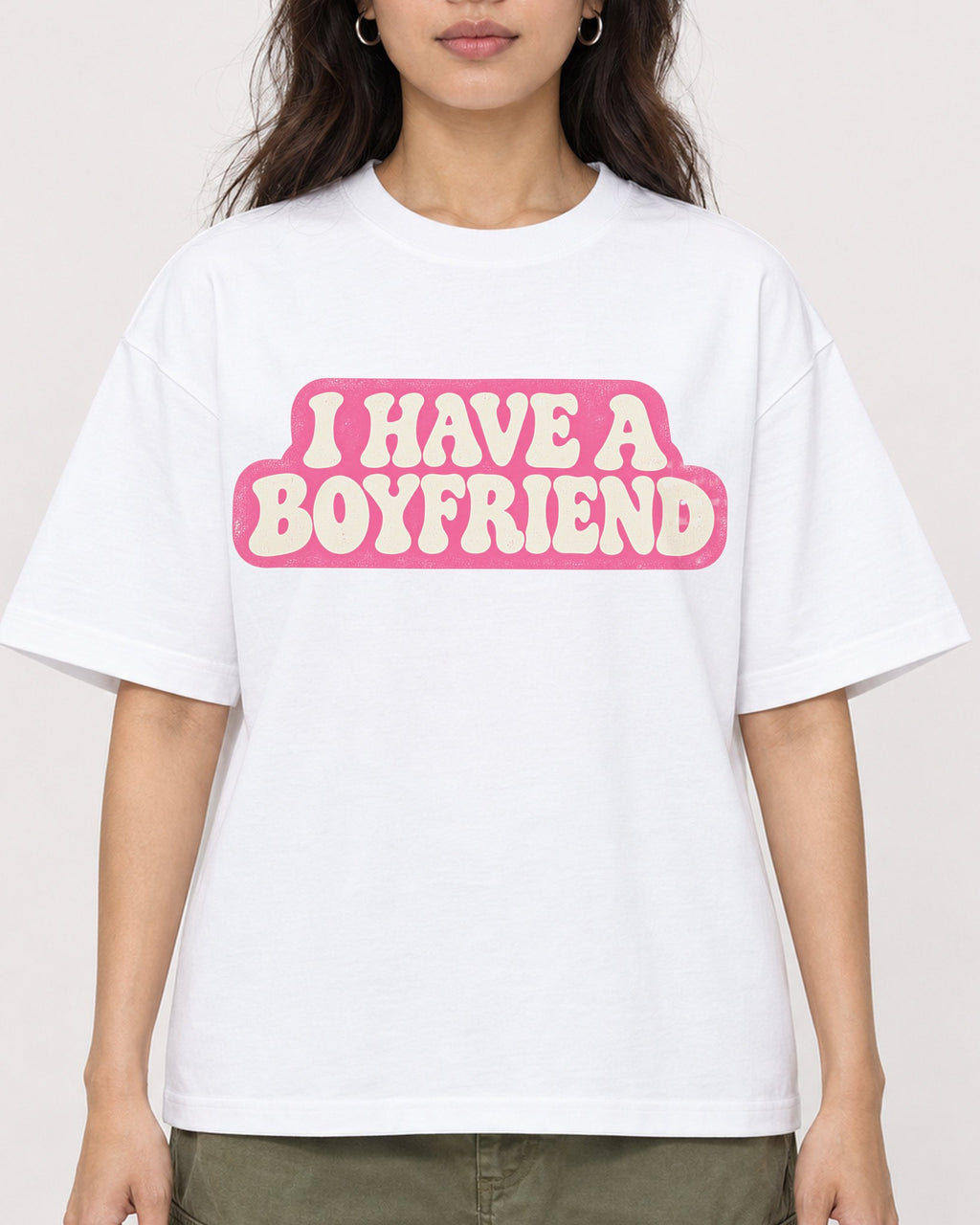 Mockup Boxy Heavyweight Tee White female close-up 02