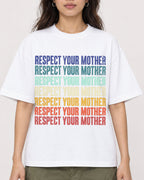 Mockup Boxy Heavyweight Tee White female close-up 02