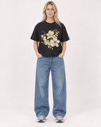 Mockup Boxy Heavyweight Tee Black female full-body 08
