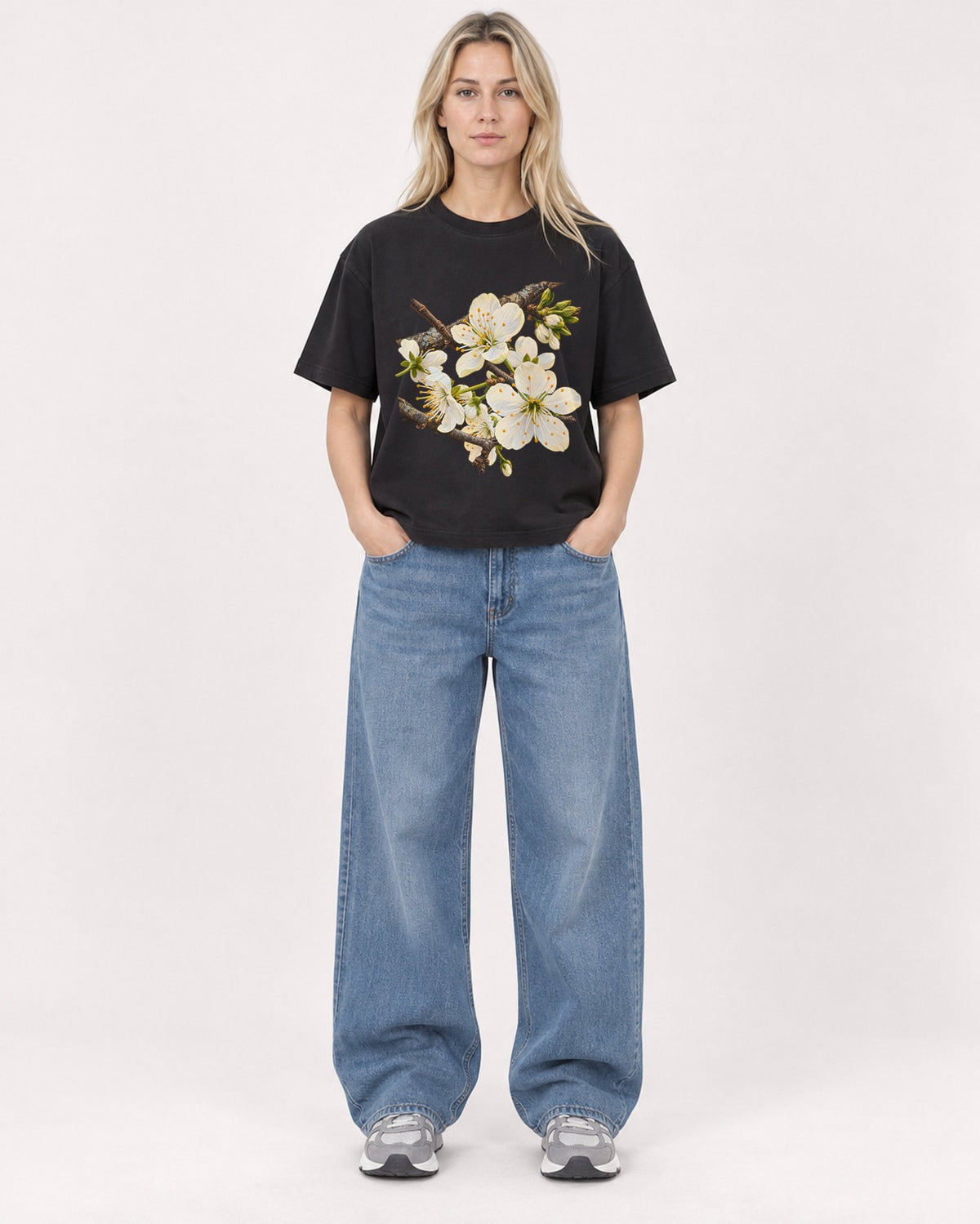 Mockup Boxy Heavyweight Tee Black female full-body 08