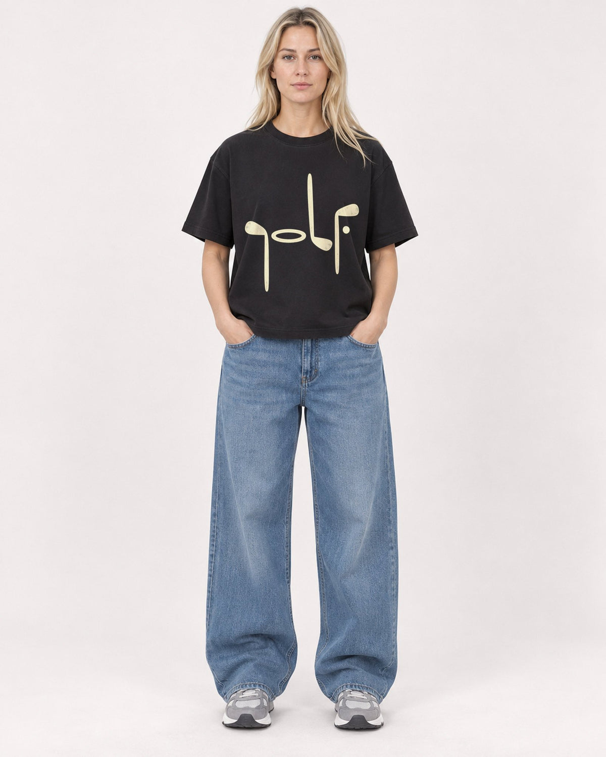 Mockup Boxy Heavyweight Tee Black female full-body 08