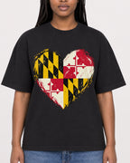 Mockup Boxy Heavyweight Tee Black female close-up 04