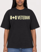 Mockup Boxy Heavyweight Tee Black female close-up 04