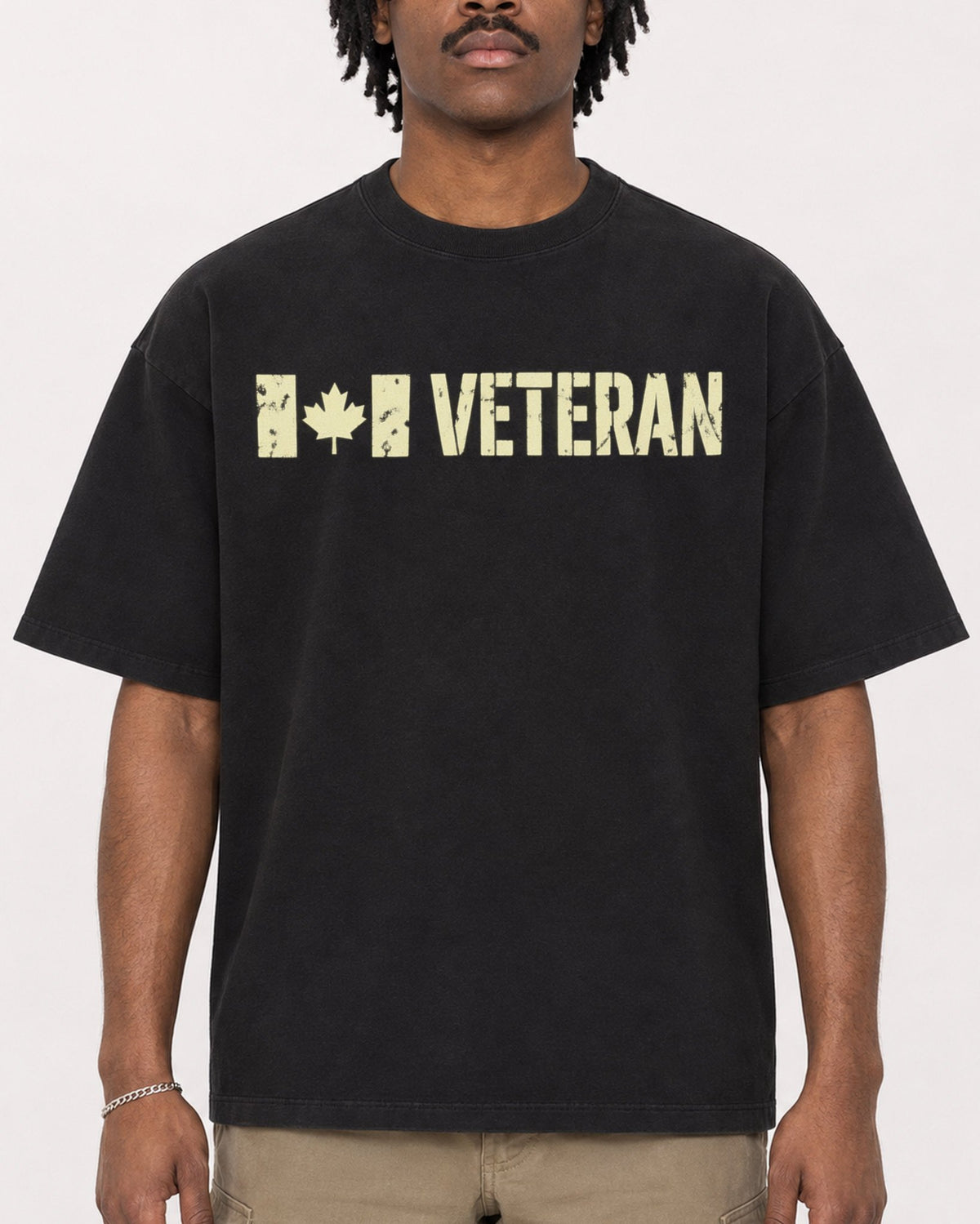 Mockup Boxy Heavyweight Tee Black male close-up 04