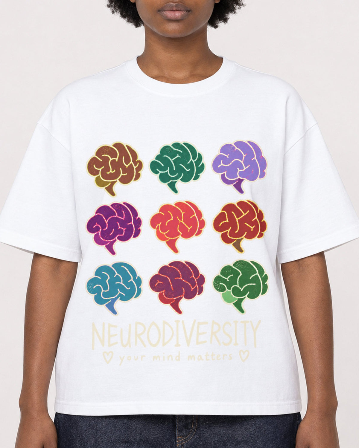 Mockup Boxy Heavyweight Tee White female close-up 14