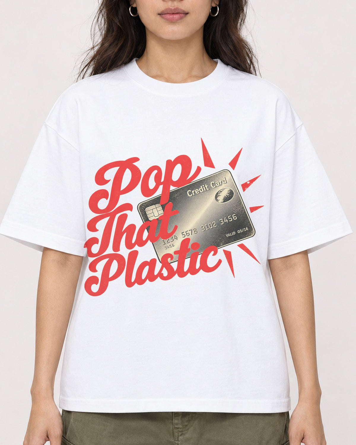 Mockup Boxy Heavyweight Tee White female close-up 02