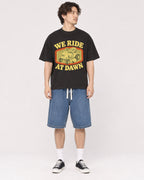 Mockup Boxy Heavyweight Tee Black male full-body 03