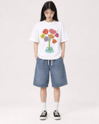 Mockup Boxy Heavyweight Tee White female full-body 01
