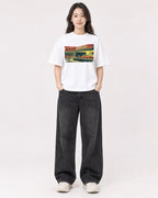Mockup Boxy Heavyweight Tee White female full-body 03
