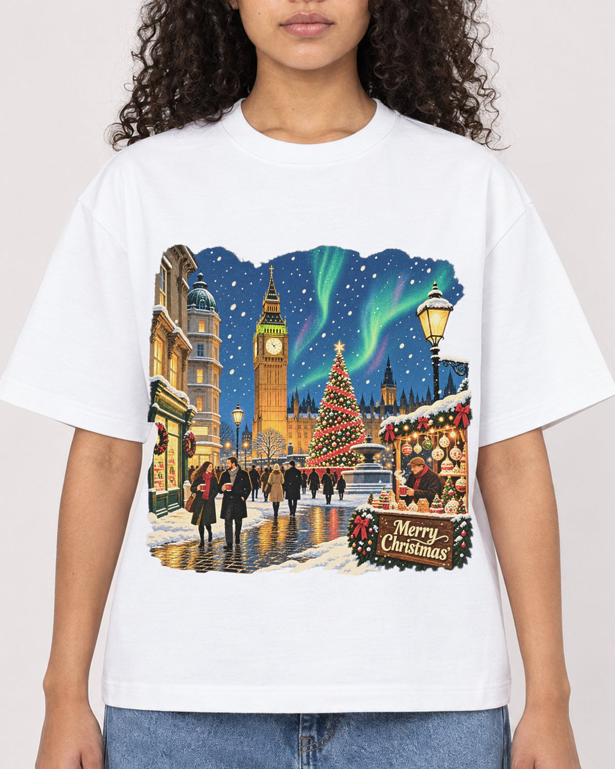 Mockup Boxy Heavyweight Tee White female close-up 10