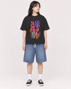 Mockup Boxy Heavyweight Tee Black female full-body 13
