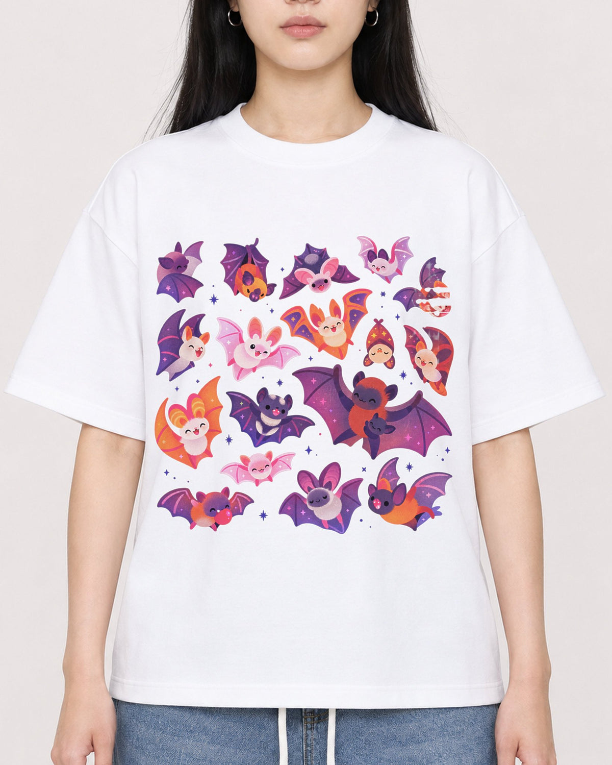 Mockup Boxy Heavyweight Tee White female close-up 01