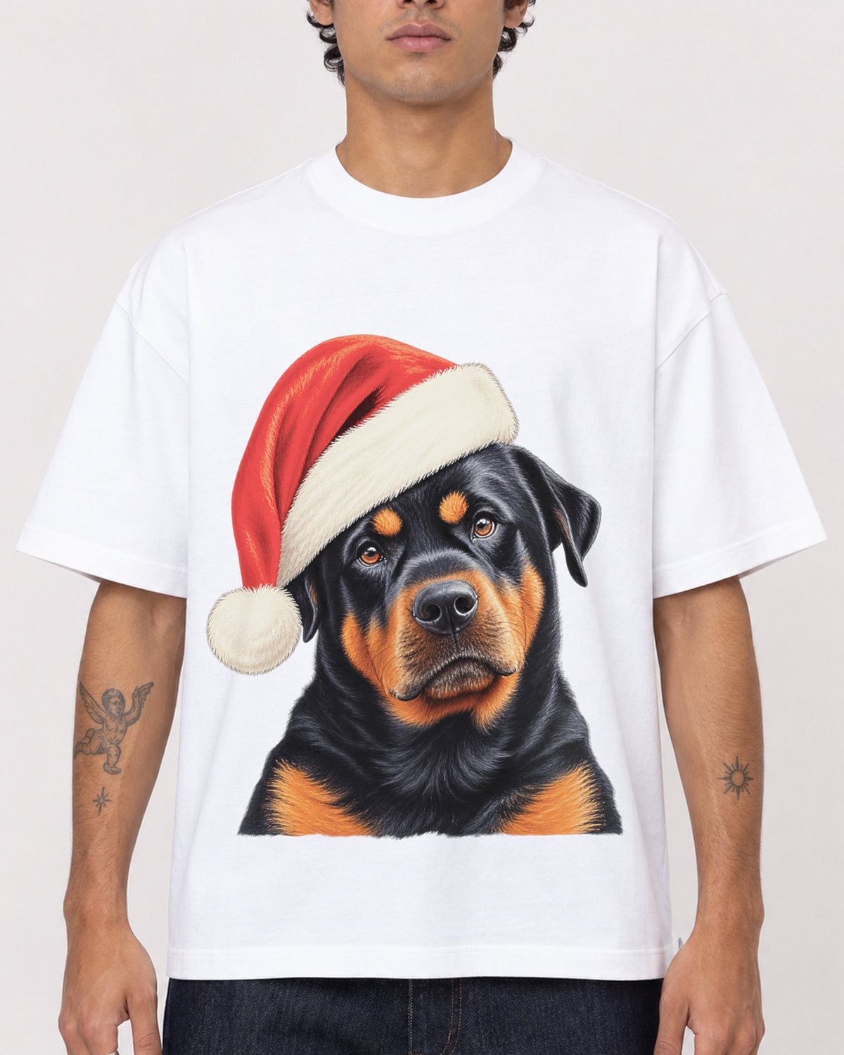 Mockup Boxy Heavyweight Tee White male close-up 06
