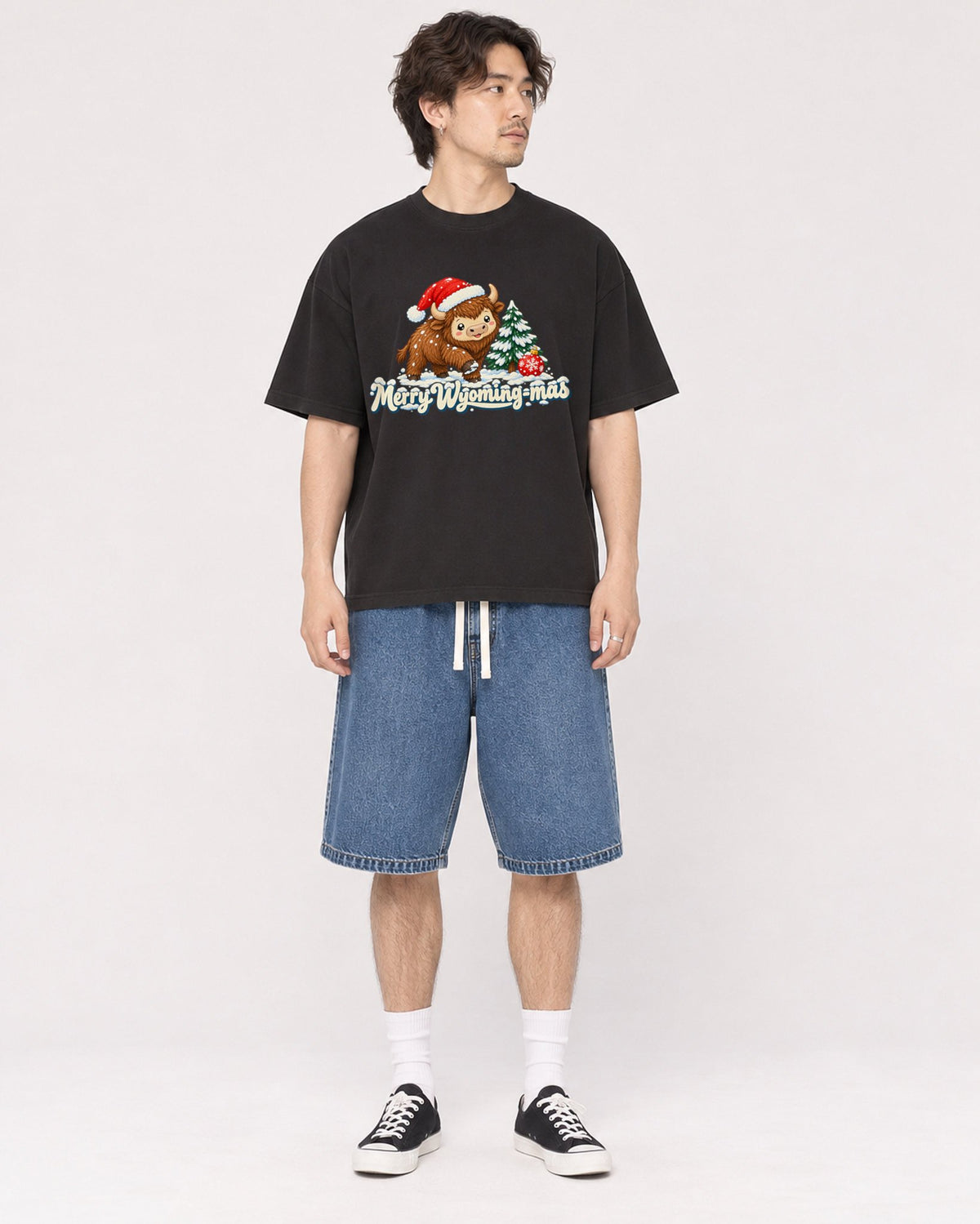 Mockup Boxy Heavyweight Tee Black male full-body 03