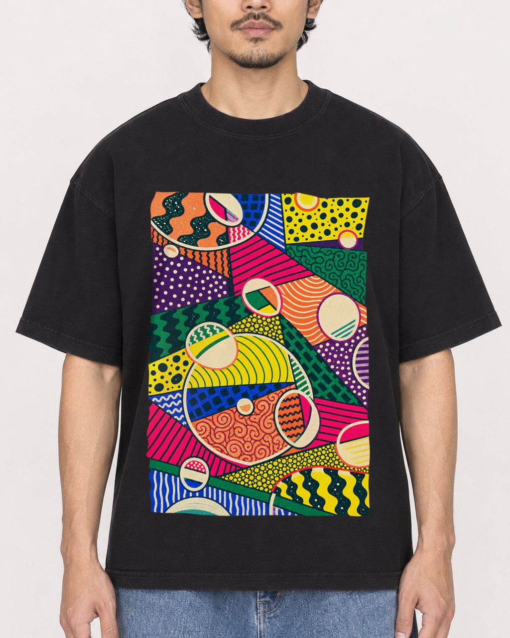 Mockup Boxy Heavyweight Tee Black male close-up 02