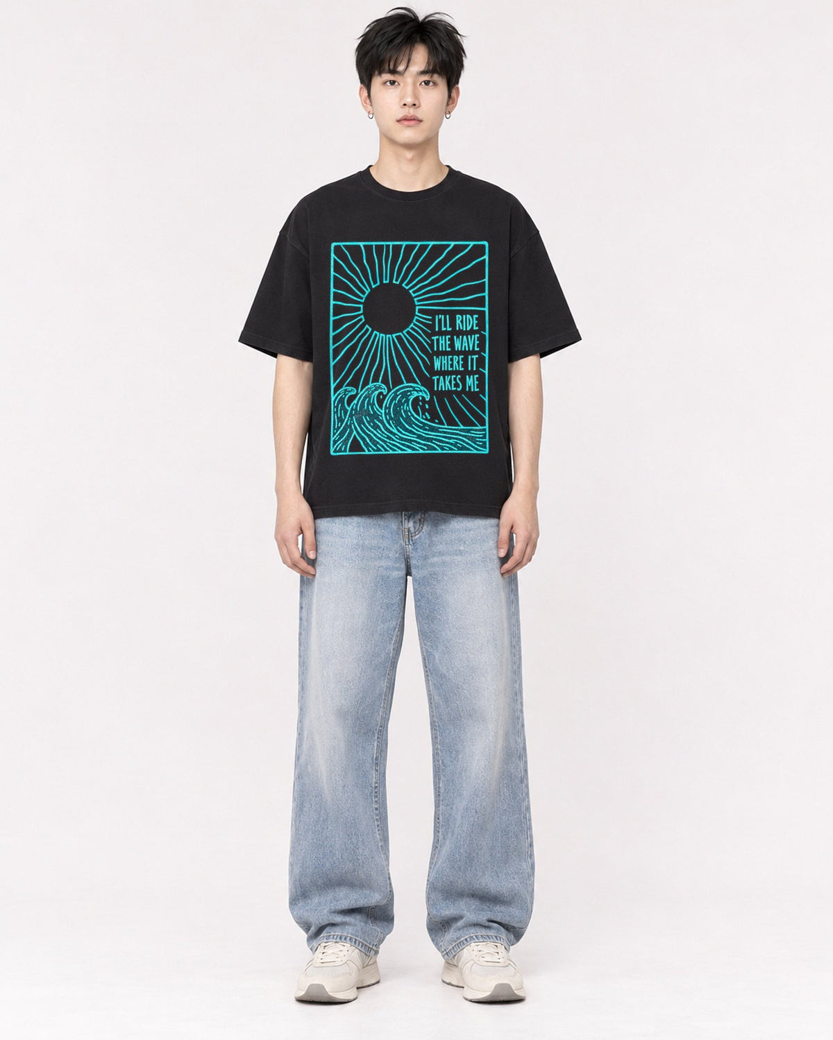 Mockup Boxy Heavyweight Tee Black male full-body 01