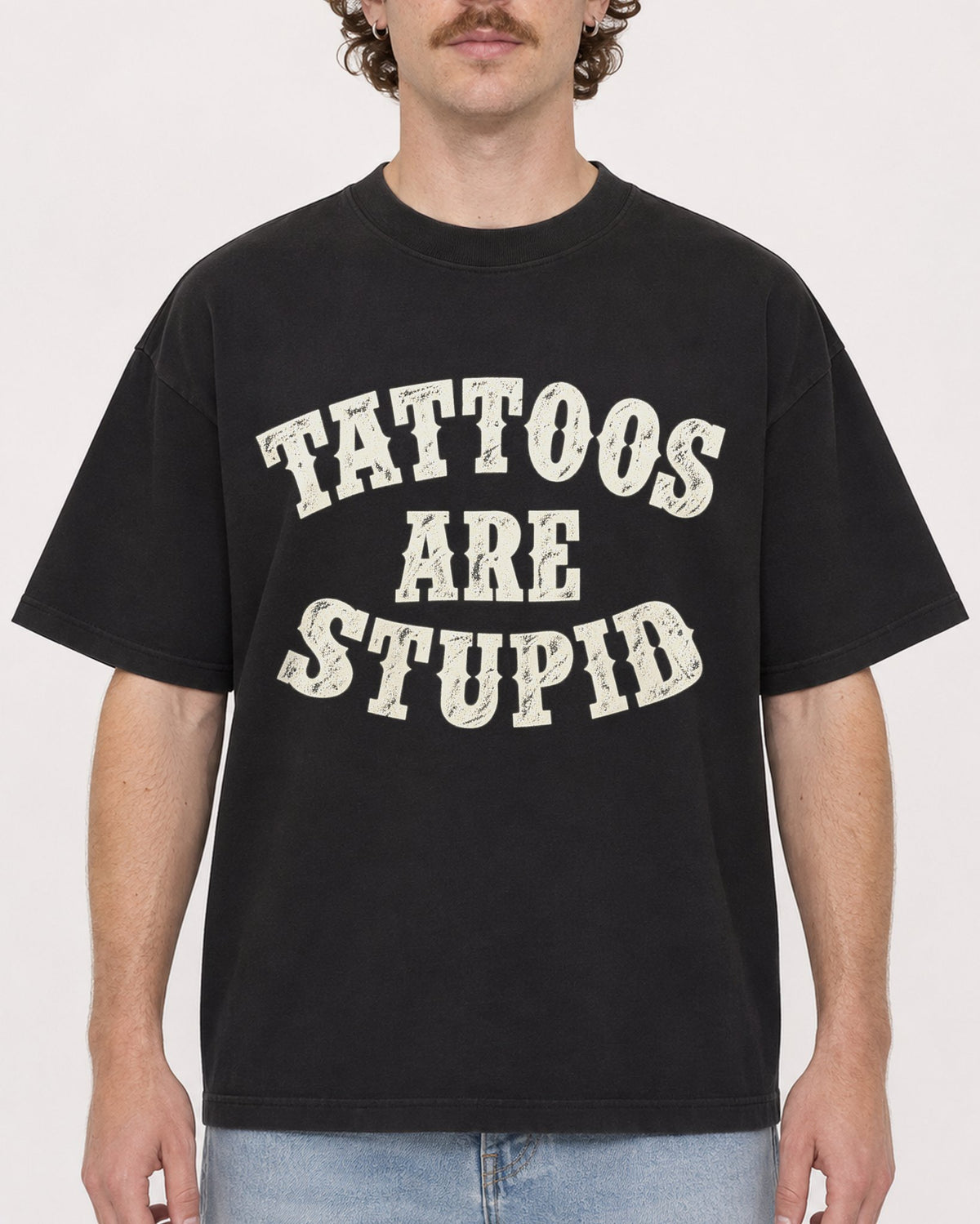 Mockup Boxy Heavyweight Tee Black male close-up 09