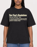 Mockup Boxy Heavyweight Tee Black female close-up 04