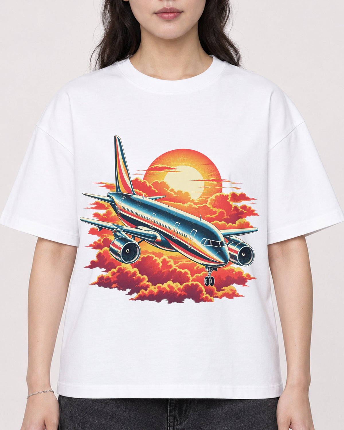 Mockup Boxy Heavyweight Tee White female close-up 03
