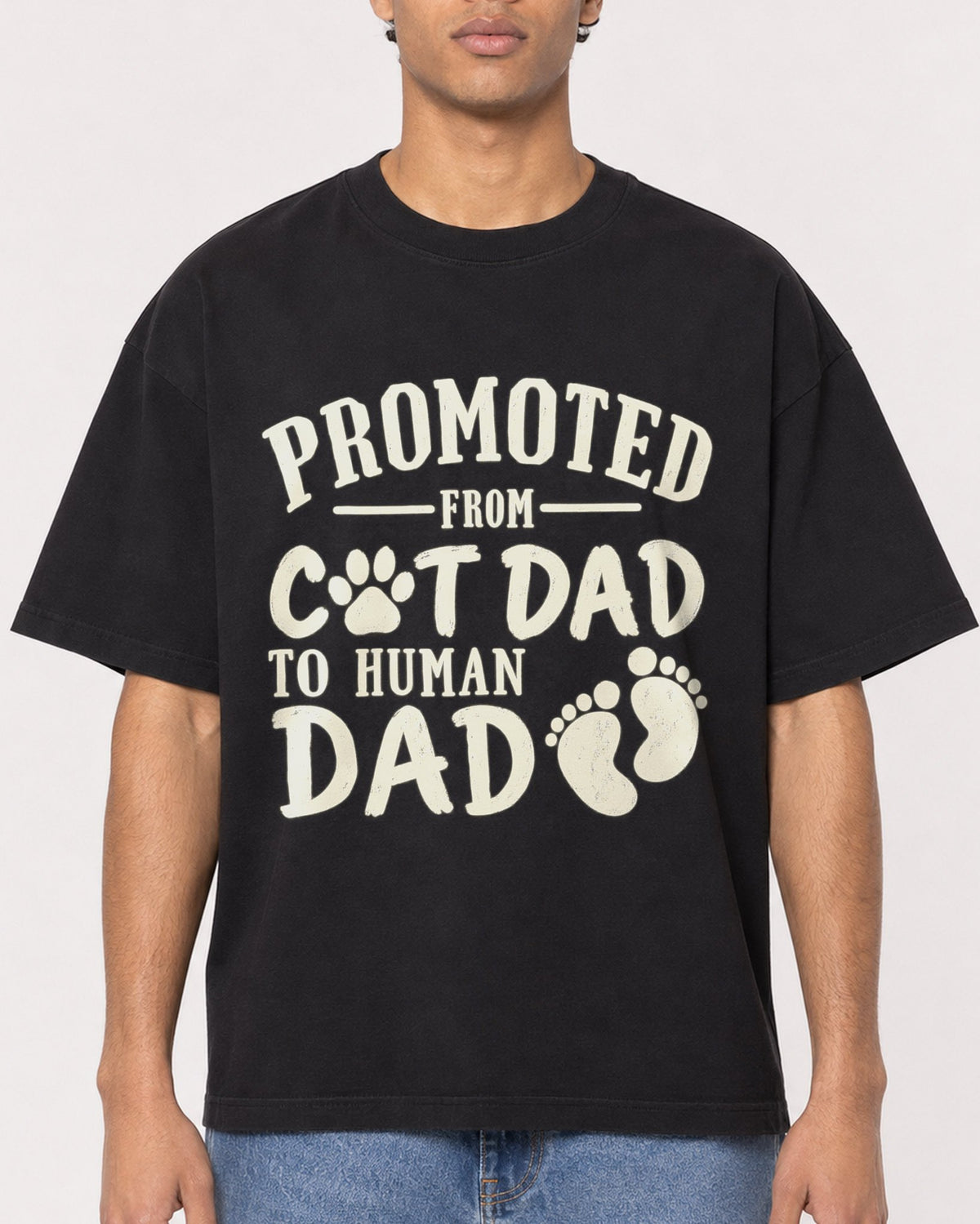 Mockup Boxy Heavyweight Tee Black male close-up 10