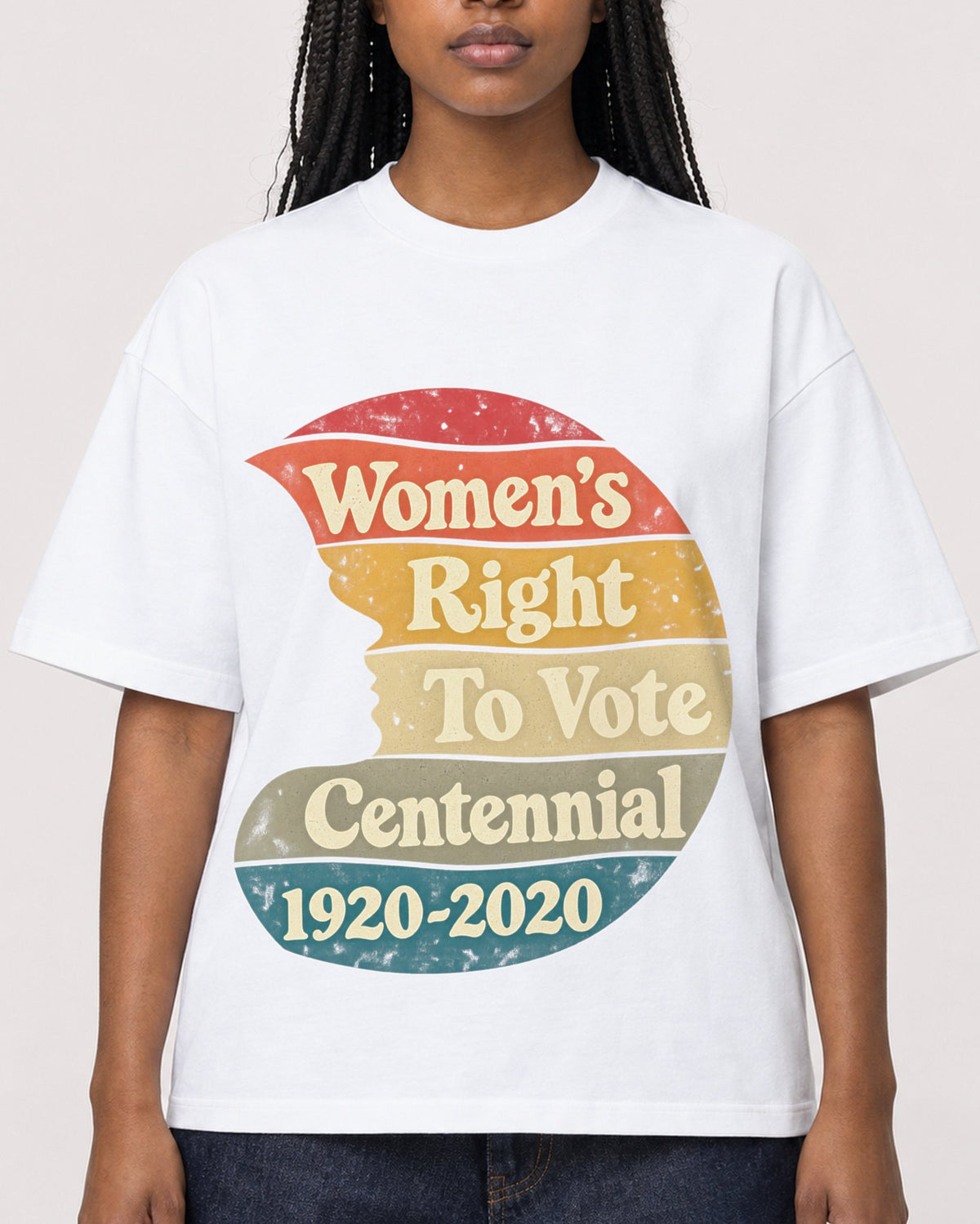 Mockup Boxy Heavyweight Tee White female close-up 04