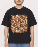 Mockup Boxy Heavyweight Tee Black male close-up 02