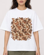 Mockup Boxy Heavyweight Tee White female close-up 02