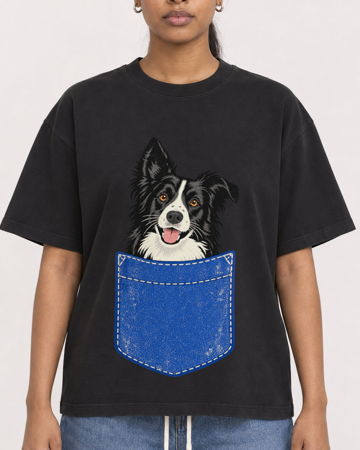 Mockup Boxy Heavyweight Tee Black female close-up 25