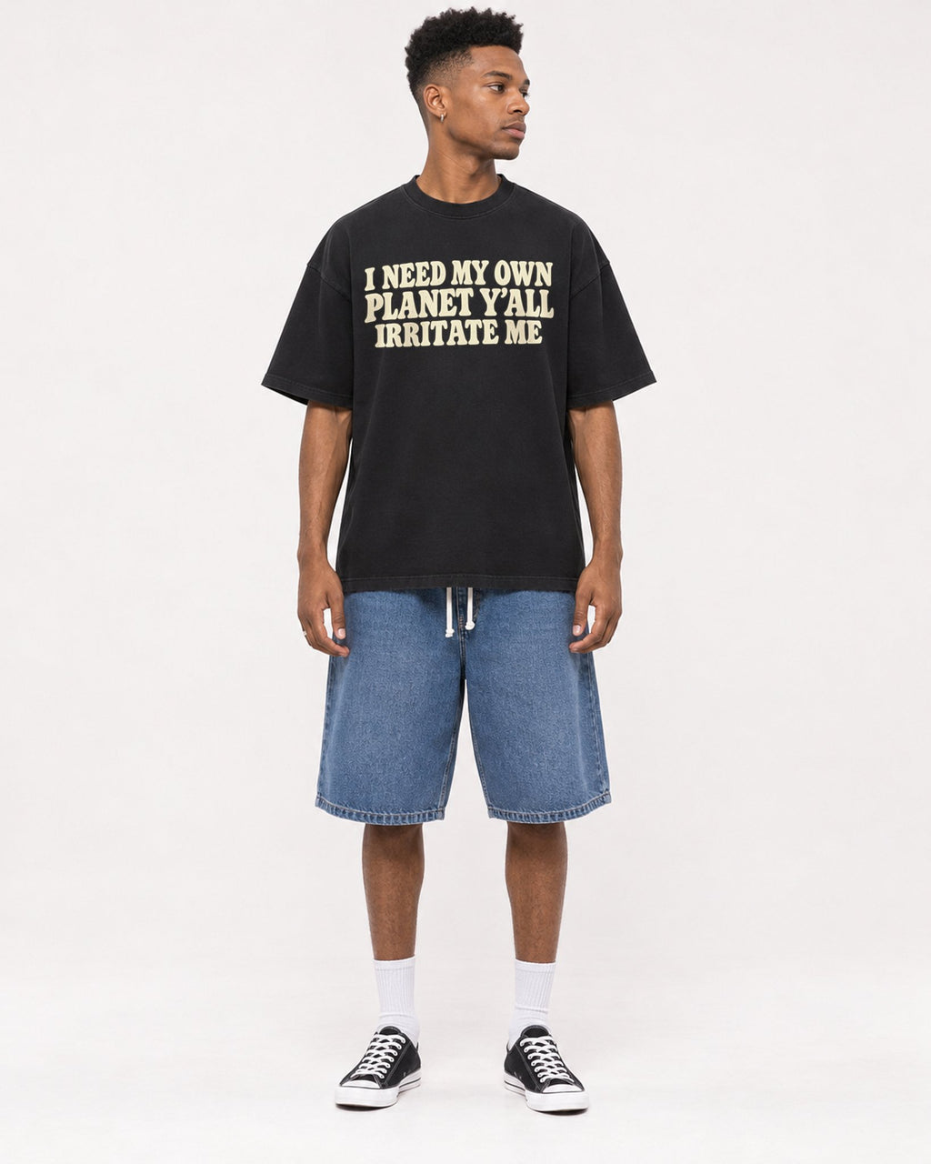 Mockup Boxy Heavyweight Tee Black male full-body 15