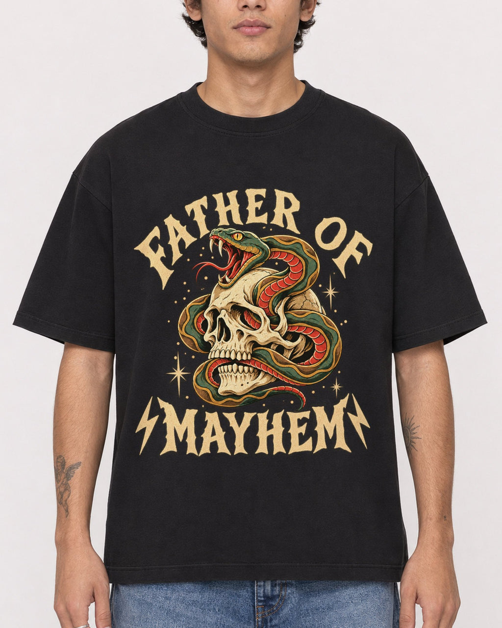 Mockup Boxy Heavyweight Tee Black male close-up 06