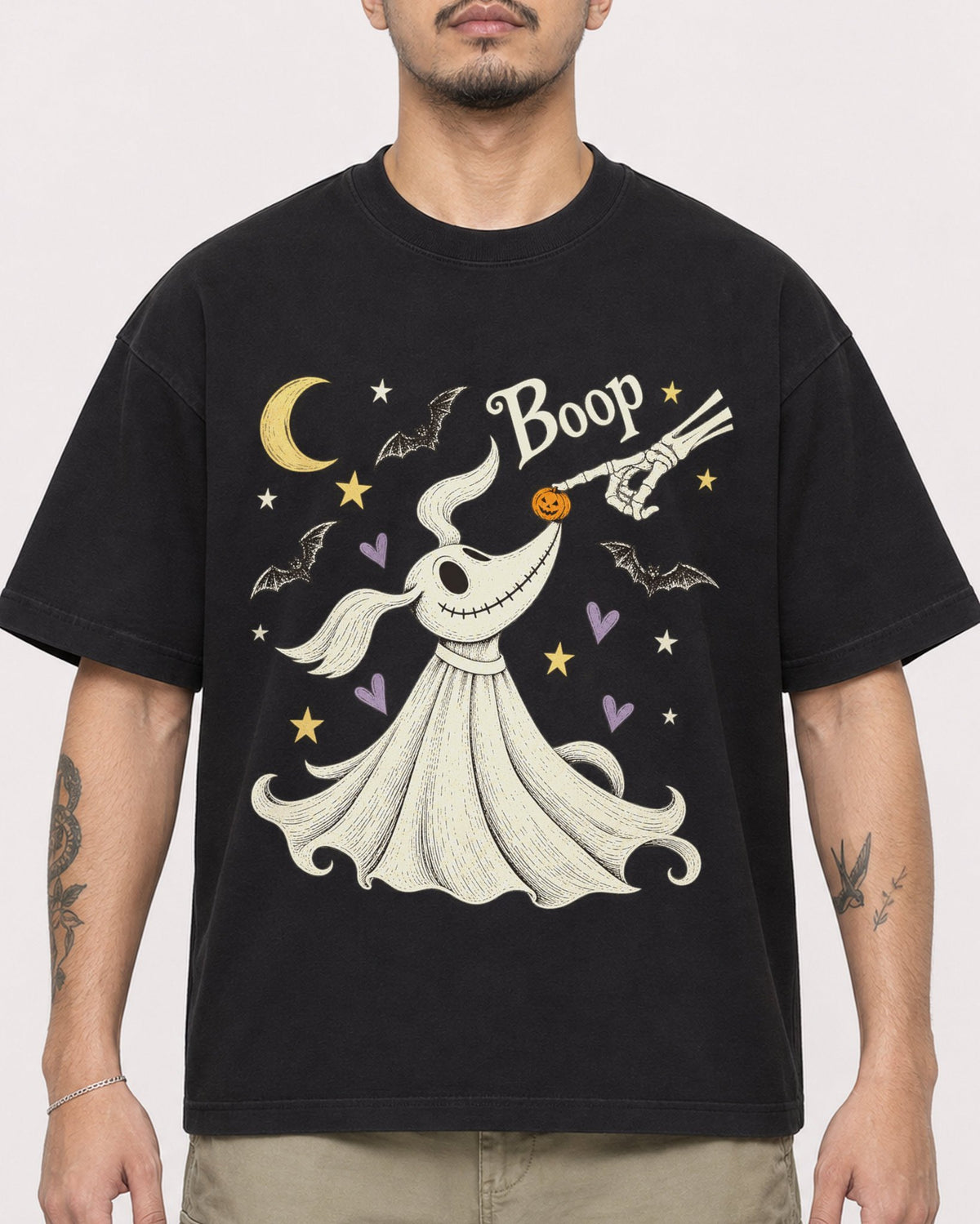 Mockup Boxy Heavyweight Tee Black male close-up 12