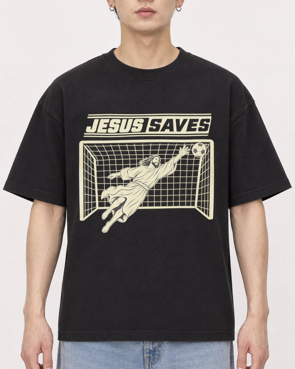 Mockup Boxy Heavyweight Tee Black male close-up 01