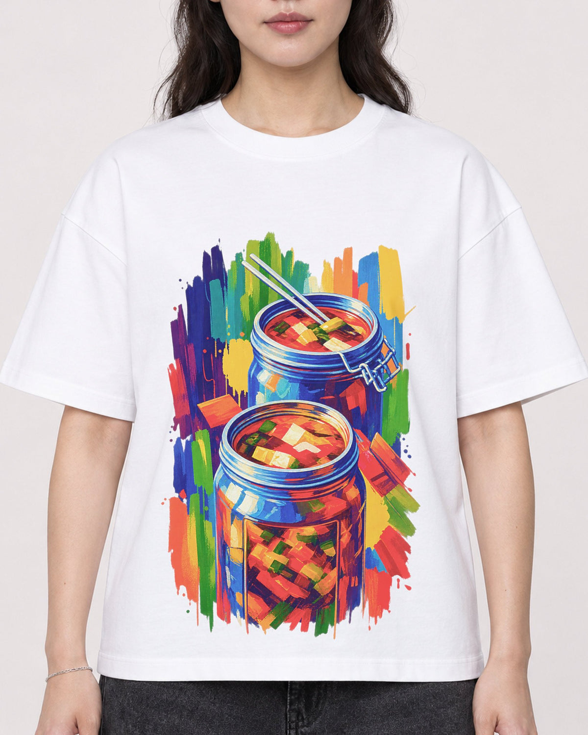 Mockup Boxy Heavyweight Tee White female close-up 03