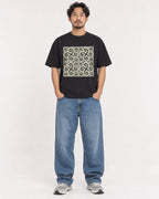 Mockup Boxy Heavyweight Tee Black male full-body 02