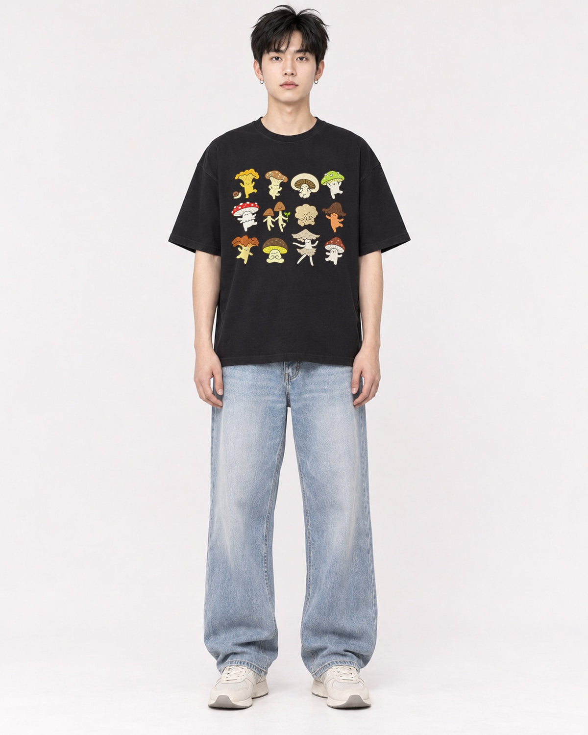 Mockup Boxy Heavyweight Tee Black male full-body 01
