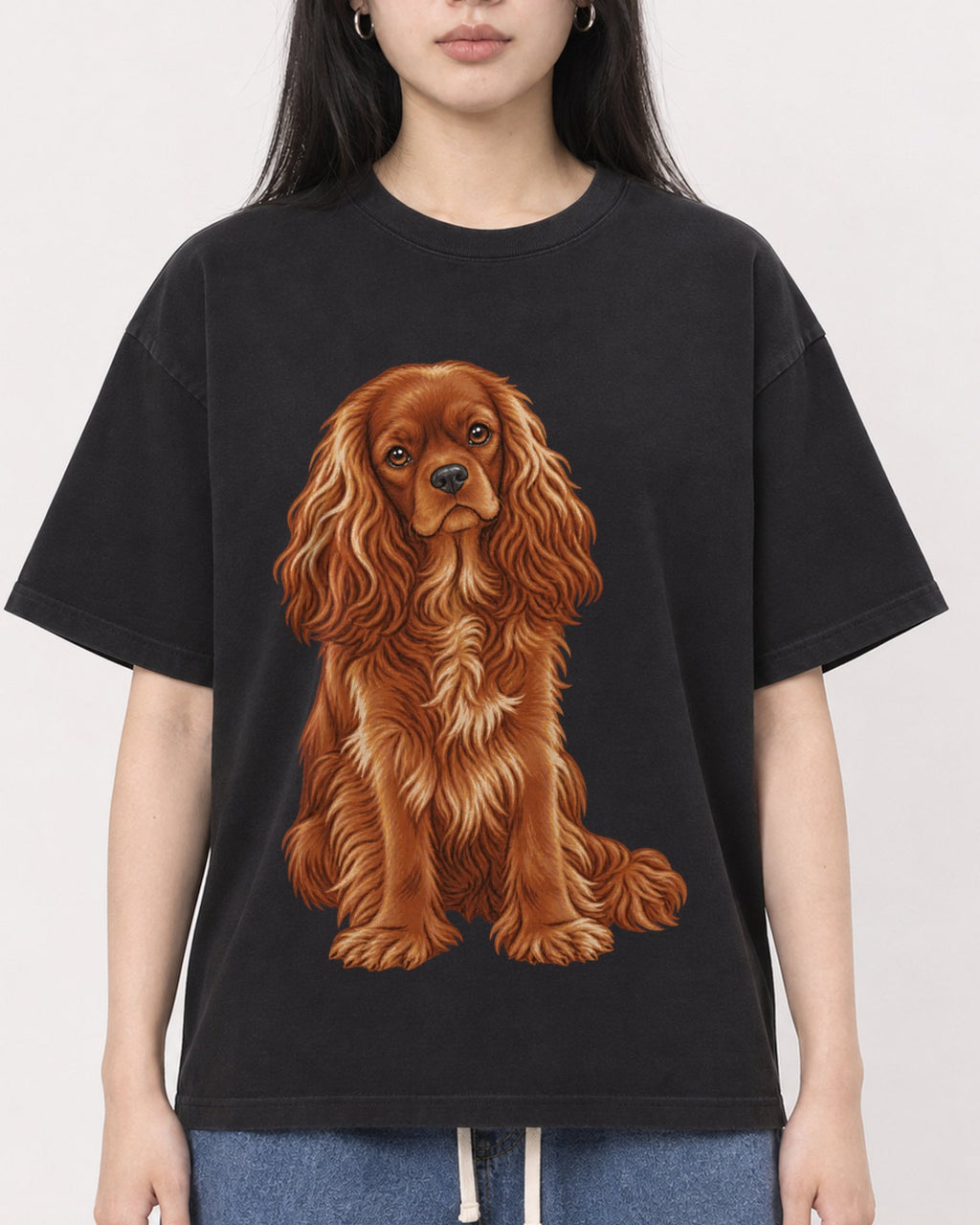 Mockup Boxy Heavyweight Tee Black female close-up 01