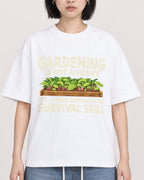 Mockup Boxy Heavyweight Tee White female close-up 11