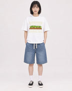 Mockup Boxy Heavyweight Tee White female full-body 11