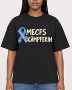 Mockup Boxy Heavyweight Tee Black female close-up 04