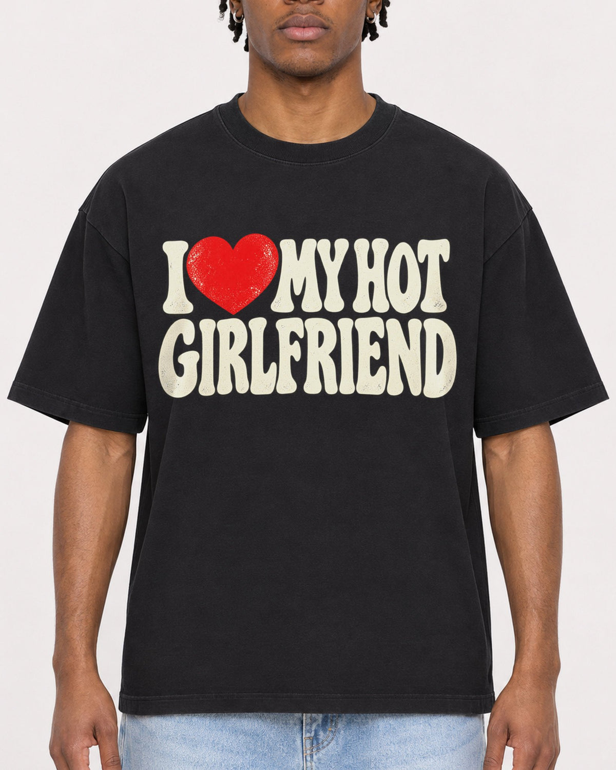 Mockup Boxy Heavyweight Tee Black male close-up 05