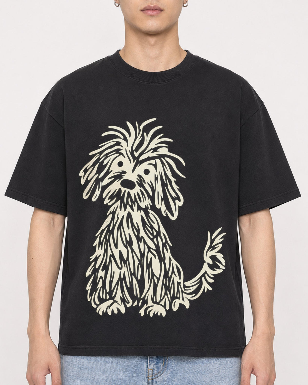 Mockup Boxy Heavyweight Tee Black male close-up 21