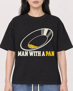 Mockup Boxy Heavyweight Tee Black female close-up 13