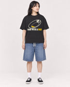 Mockup Boxy Heavyweight Tee Black female full-body 13