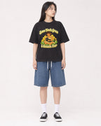 Mockup Boxy Heavyweight Tee Black female full-body 01